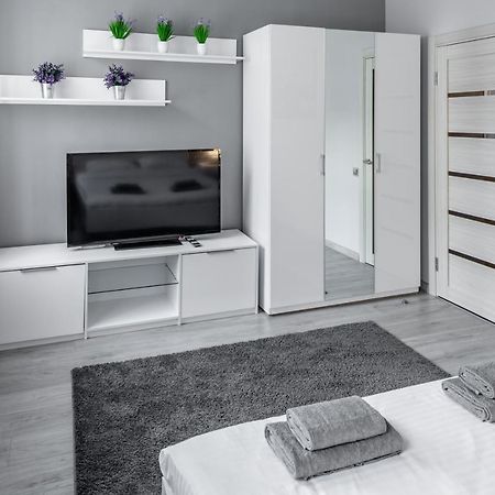 Apartment On Lesya Ukrainka Лвив Екстериор снимка
