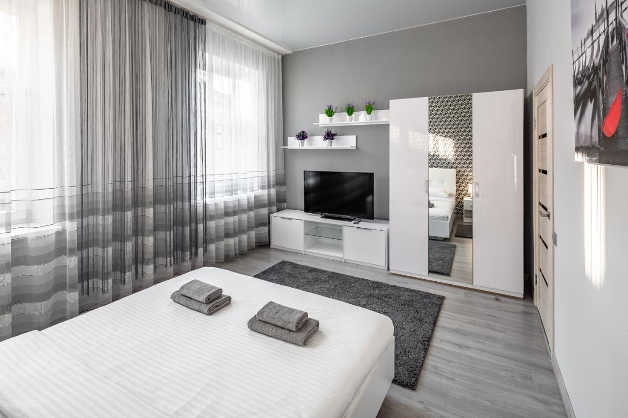 Apartment On Lesya Ukrainka Лвив Екстериор снимка