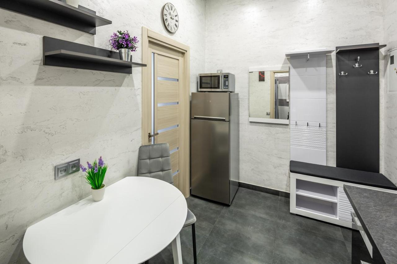 Apartment On Lesya Ukrainka Лвив Екстериор снимка