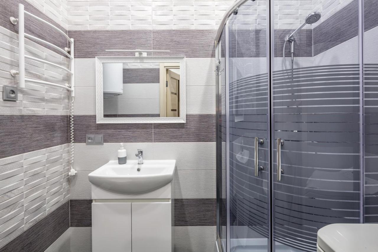 Apartment On Lesya Ukrainka Лвив Екстериор снимка